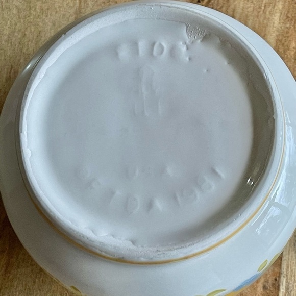 VINTAGE Planter - Picture 8 of 8